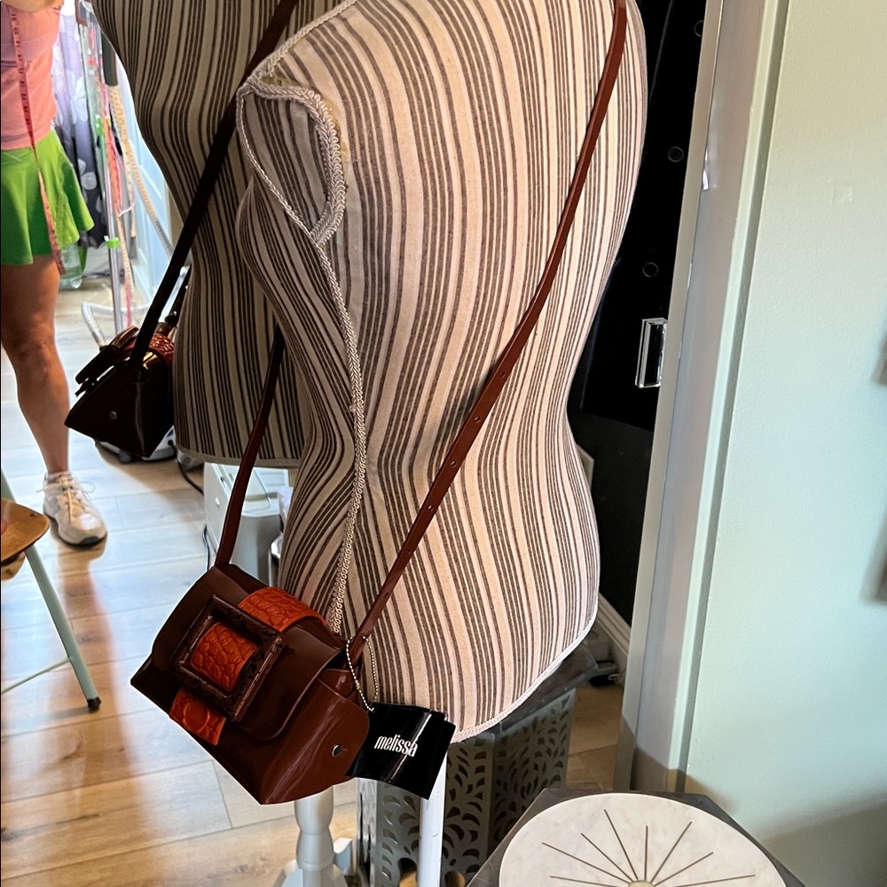 NWT. Melissa, Brown Shoulder Bag with Bright Orange Strap & Statement Buckle - Picture 3 of 7